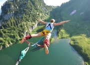 PG SOFT游戏-佩雷兹的完美风暴，红牛车队如何逆转阿斯顿马丁，统治全场